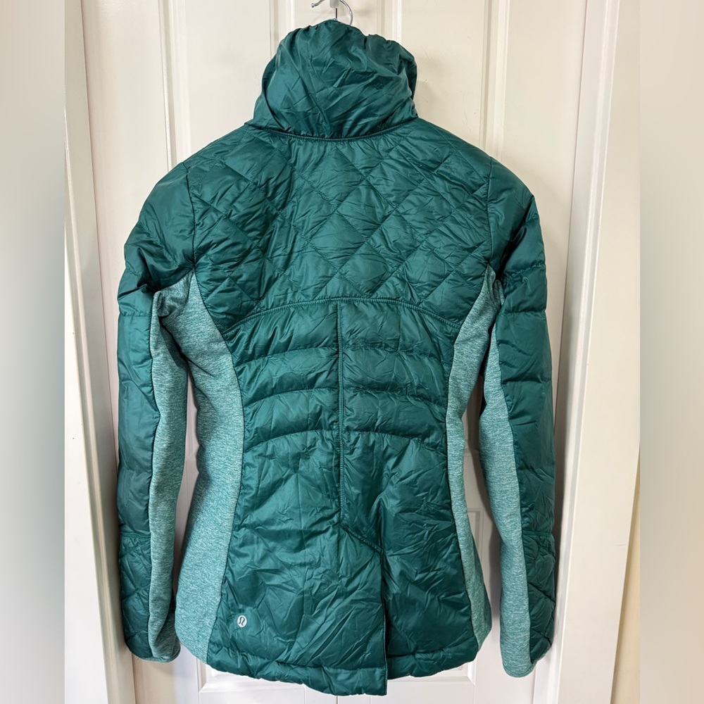 Lululemon Down For A Run Pullover Jacket | Size 4 | Forage Teal - Picture 5 of 6